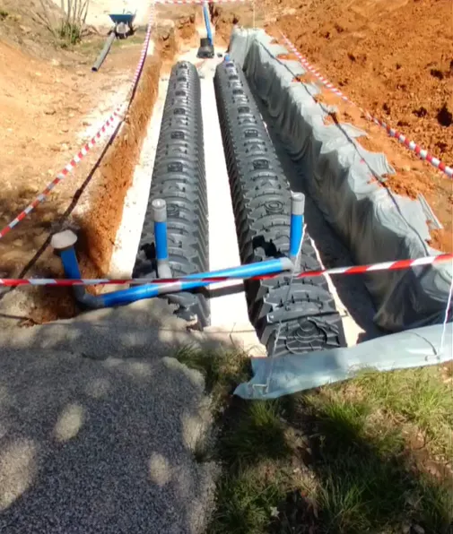 Entreprise d'assainissement pour installation de fosse septique à Draguignan, Carcès, MKLD